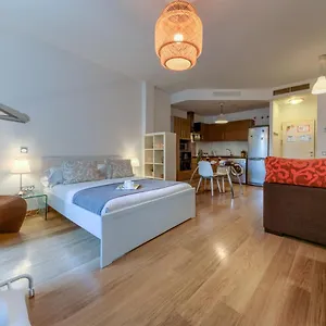 Lyrioshomes Apartamento Estudio La Biznaga , Málaga Spagna