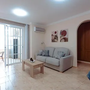Apto Ache, Acogedor De 66 M Con Terraza, Aire Acondicionado Y Parking Privado Gratuito , Los Abrigos Spagna
