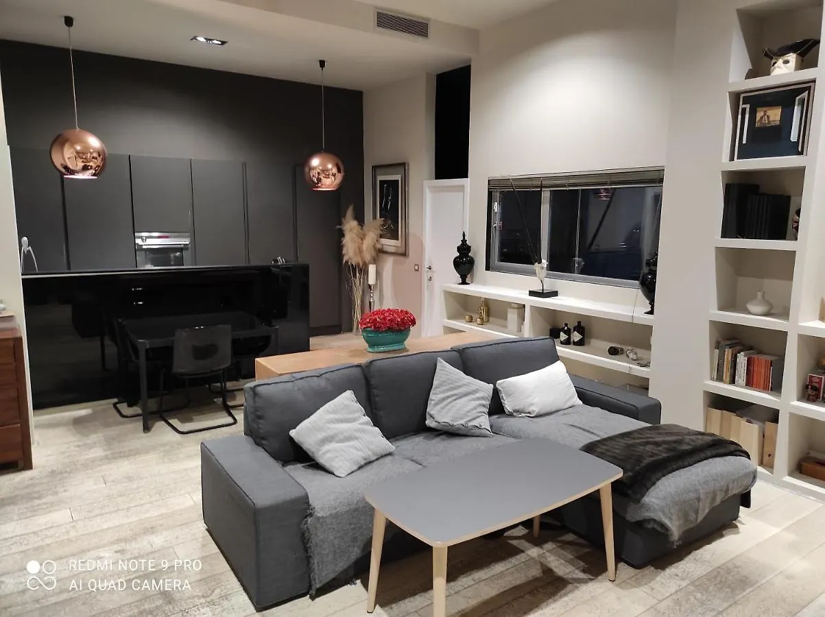 Habitacion Y Bano En Planta Independiente En Centro De Sevilla
