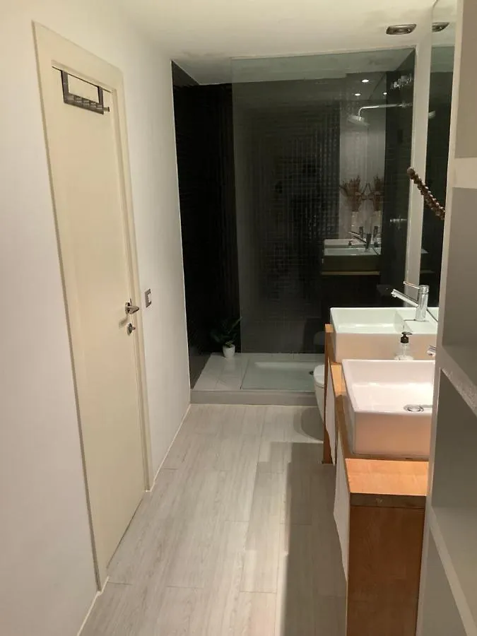 Pansiyon Habitacion Y Bano En Planta Independiente En Centro De Sevilla