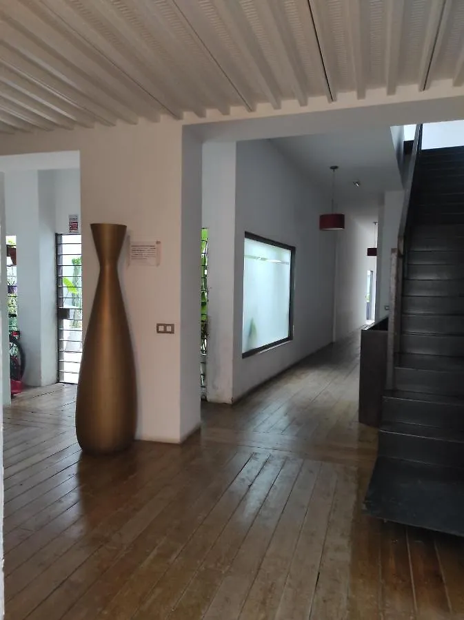 Habitacion Y Bano En Planta Independiente En Centro De Sevilla 0*,